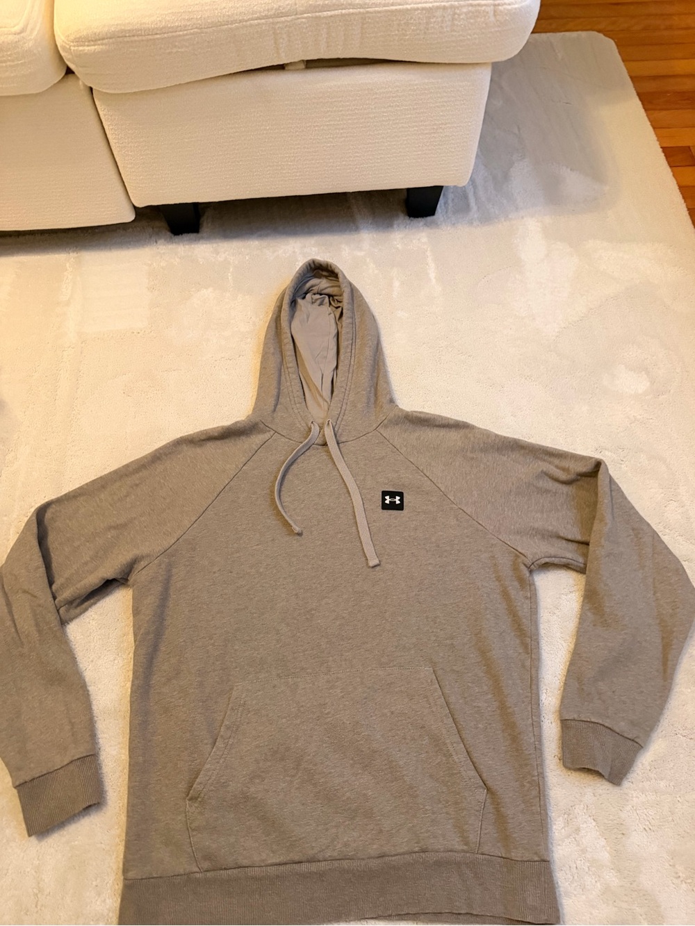 Under Armour Gray Men's Pullover Hoodie with Logo Patch